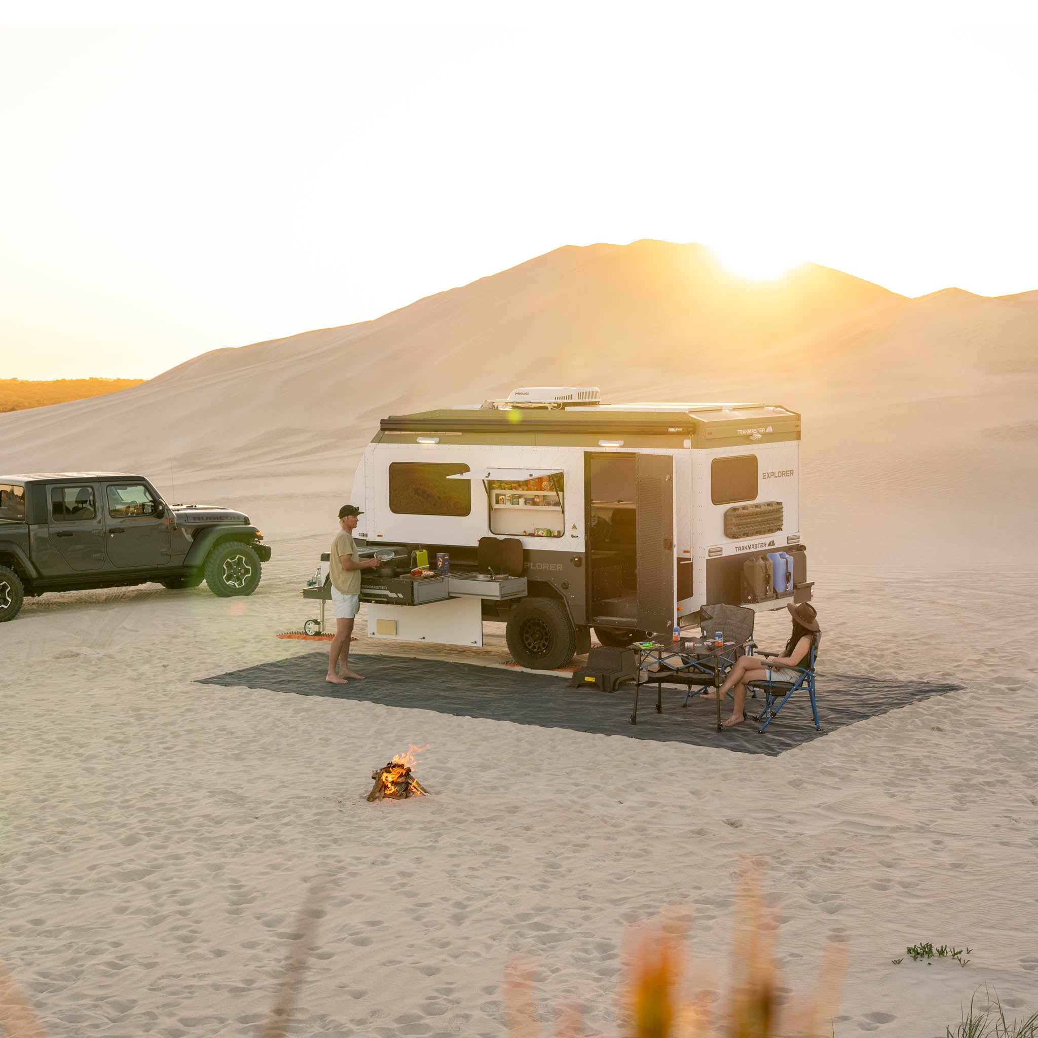 L-ShapeCaravangreyjeep_0e80f91e-3d0d-4d5c-97e5-339a9f0e2994.jpg